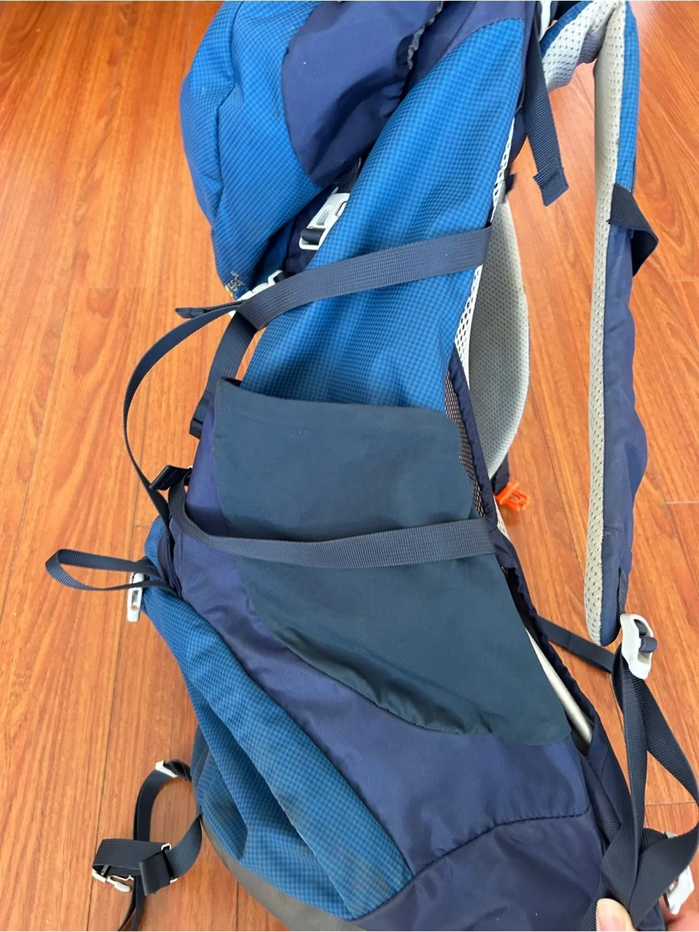 EcoGear Pinnacle 60L Hiking Backpack